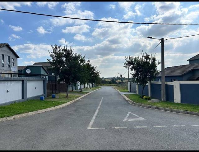 3 BEDROOM PROPERTY TO RENT IN SOUTH HILLS